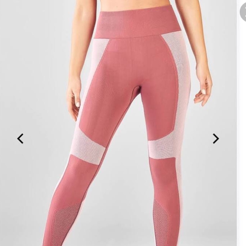 Demi Lovato fabletics seamless leggings